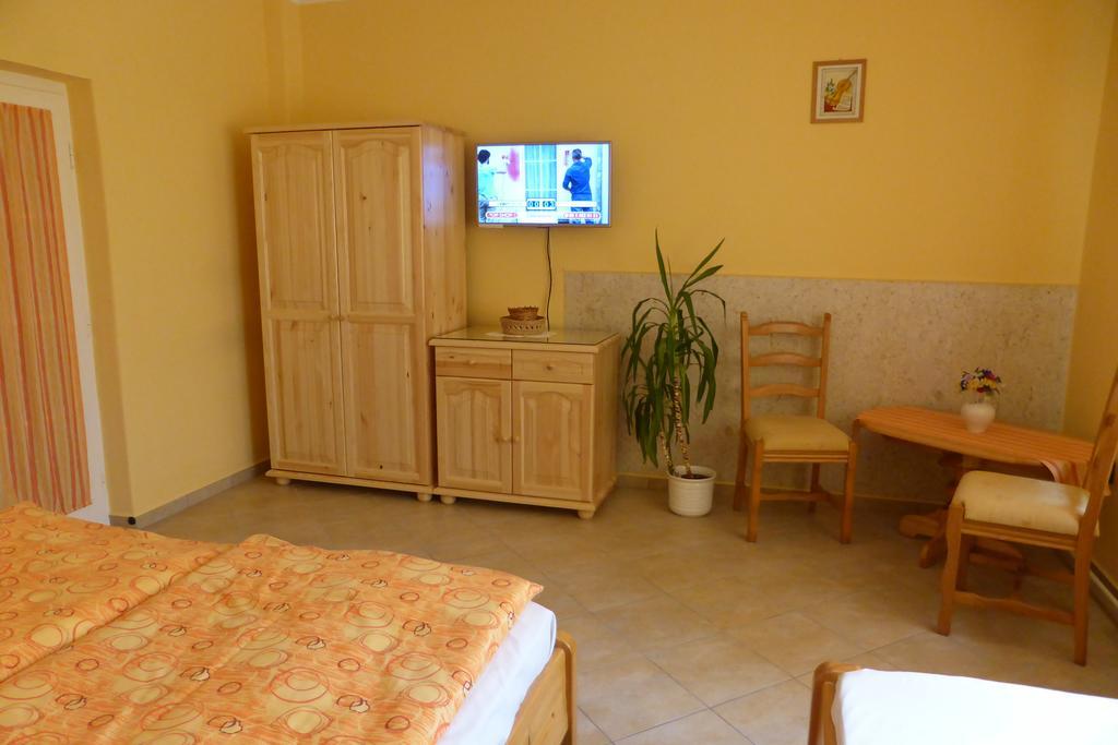 Napfeny Apartman Es Vendeghaz Egerszalok Exterior photo