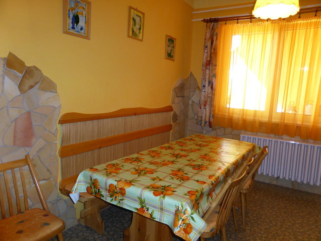 Napfeny Apartman Es Vendeghaz Egerszalok Exterior photo